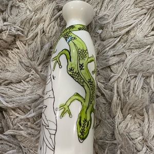 Vintage Japanese Kutani sake bottle